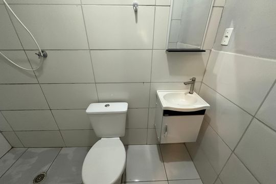 Banheiro de casa para alugar com 1 quarto, 36m² em Parque Viana, Barueri
