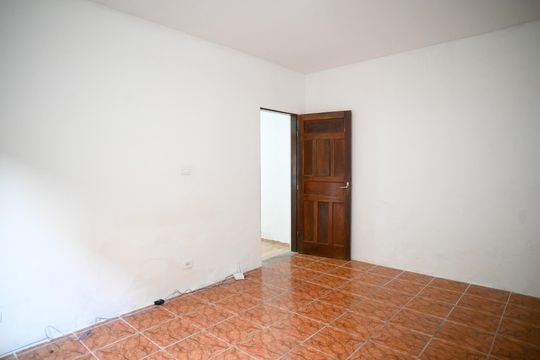 Casa para alugar com 1 quarto, 31m² em Vila Liviero, São Paulo
