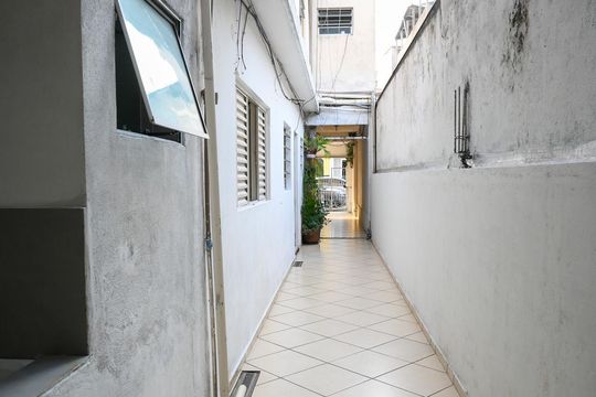 Casa para alugar com 1 quarto, 31m² em Vila Liviero, São Paulo