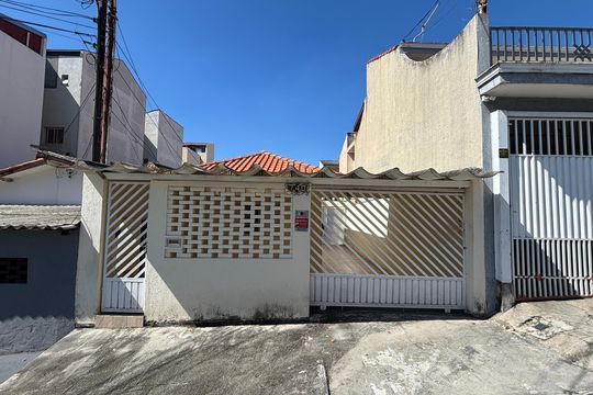 Fachada de casa à venda com 2 quartos, 195m² em Jardim das Maravilhas, Santo André