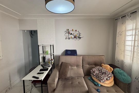 Sala de casa à venda com 2 quartos, 195m² em Jardim das Maravilhas, Santo André