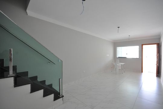 Sala de casa à venda com 3 quartos, 120m² em Vila Mazzei, São Paulo