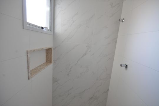 Banheiro do Suíte 3 de casa à venda com 3 quartos, 120m² em Vila Mazzei, São Paulo