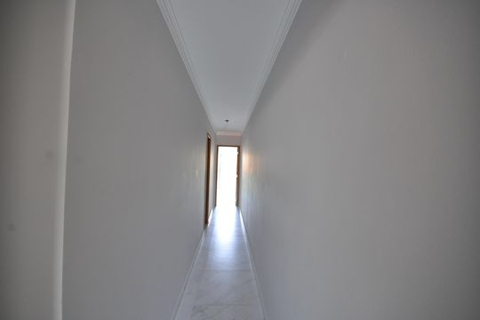 Corredor de casa à venda com 3 quartos, 120m² em Vila Mazzei, São Paulo