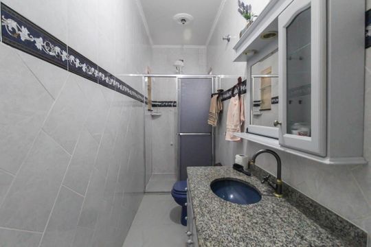 Casa para alugar com 4 quartos, 218m² em Jardim Nove de Julho, São Paulo
