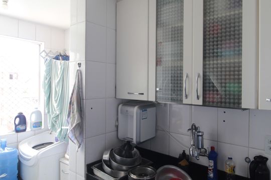 Cozinha de apartamento à venda com 3 quartos, 67m² em Santa Monica, Belo Horizonte
