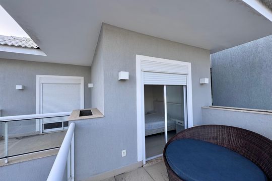 Suíte 1 - Varanda de casa de condomínio à venda com 4 quartos, 290m² em Vargem Grande, Rio de Janeiro