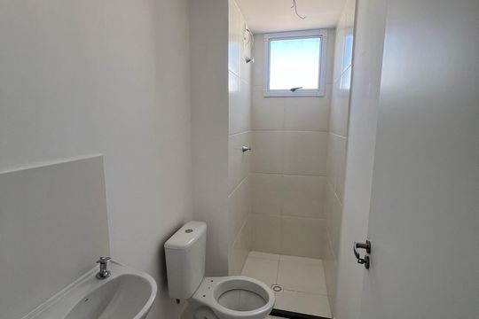 Banheiro de apartamento à venda com 1 quarto, 31m² em Vila Santa Clara, São Paulo