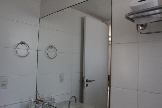 Banheiro 1 de apartamento à venda com 2 quartos, 70m² em Camorim, Rio de Janeiro