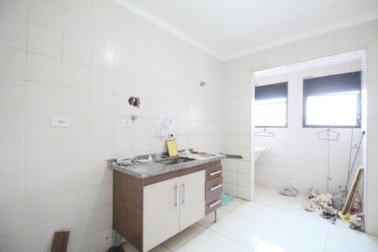 Cozinha de apartamento à venda com 2 quartos, 54m² em Jardim Monte Alegre, Taboão da Serra