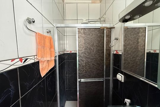 Banheiro de apartamento para alugar com 1 quarto, 62m² em República, São Paulo