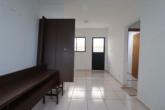 Sala de casa de condomínio para alugar com 2 quartos, 68m² em Parque Residencial Candido Portinari, Ribeirão Preto