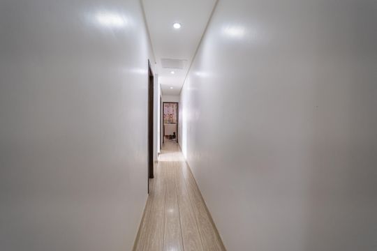 Corredor de casa à venda com 3 quartos, 190m² em Jardim Brasilia (zona Leste), São Paulo