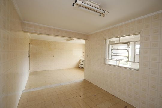 Cozinha  de casa à venda com 2 quartos, 492m² em Vila Maria Alta, São Paulo