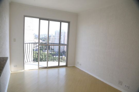 Apartamento para alugar com 3 quartos, 60m² em Vila das Belezas, São Paulo