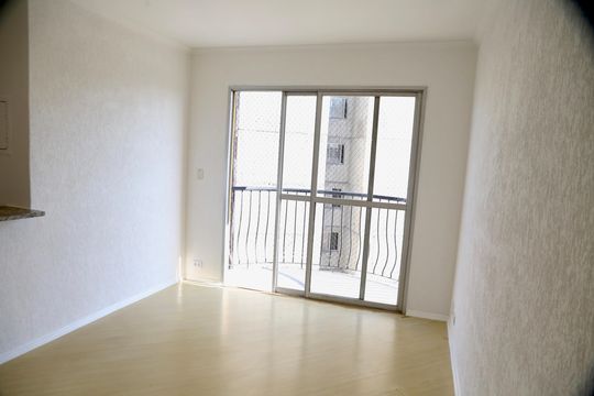 Sala de apartamento para alugar com 3 quartos, 60m² em Vila das Belezas, São Paulo