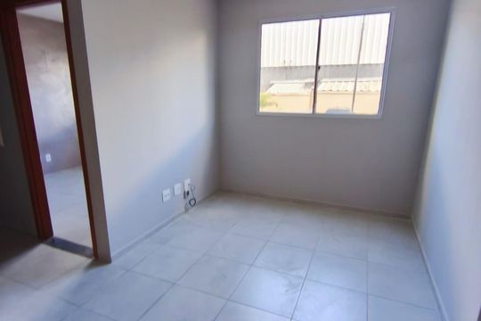 Sala de apartamento para alugar com 2 quartos, 50m² em Chácaras São Pedro, Aparecida de Goiânia