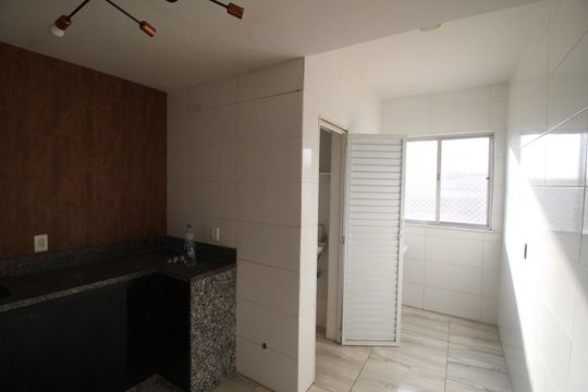 Cozinha de apartamento para alugar com 2 quartos, 95m² em Centro, Belford Roxo