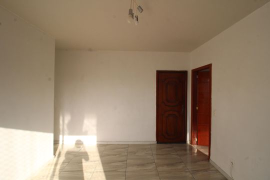 Sala de apartamento para alugar com 2 quartos, 95m² em Centro, Belford Roxo