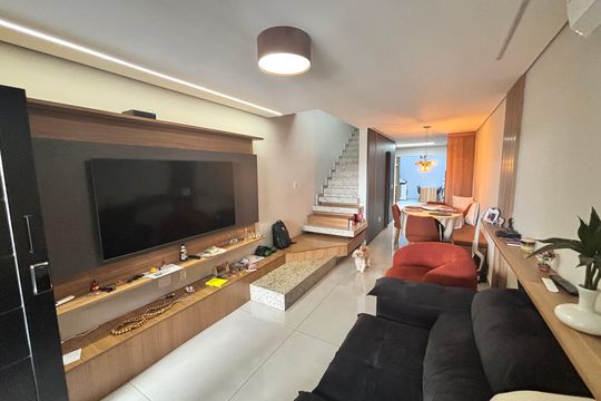 Sala de casa à venda com 3 quartos, 110m² em Vila Matilde, São Paulo