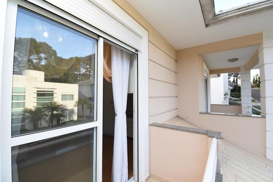 Sacada  de casa de condomínio à venda com 5 quartos, 280m² em Campo Comprido, Curitiba