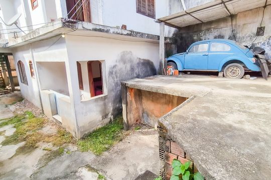 Frente da casa com garagem  de casa para alugar com 2 quartos, 200m² em Vigário Geral, Rio de Janeiro