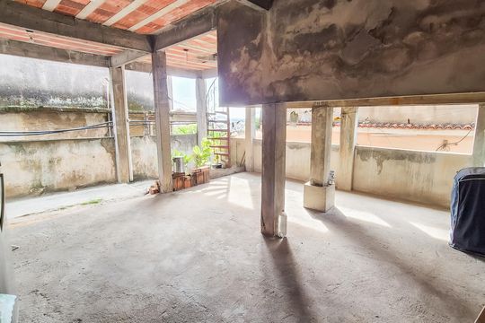 Área de Serviço de casa para alugar com 2 quartos, 200m² em Vigário Geral, Rio de Janeiro