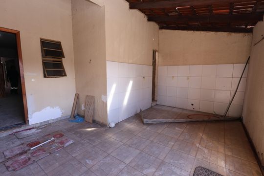 Garagem de casa para alugar com 2 quartos, 150m² em Loteamento Goiania Viva, Goiânia