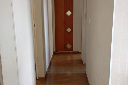 Corredor de apartamento para alugar com 3 quartos, 62m² em Jardim Botucatu, São Paulo
