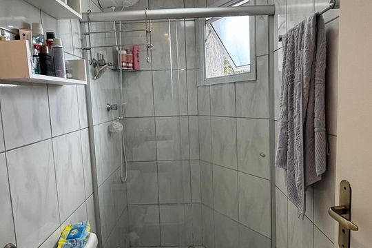 Banheiro da Suíte de apartamento à venda com 3 quartos, 92m² em Jardim Bela Vista, Santo André