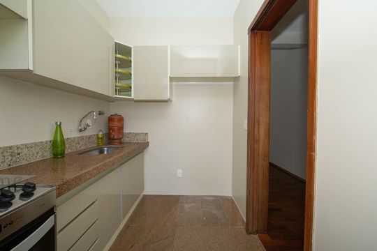 COZINHA de apartamento para alugar com 3 quartos, 110m² em Coracao de Jesus, Belo Horizonte