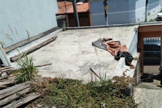 Casa à venda com 2 quartos, 250m² em Jardim do Estádio, Santo André