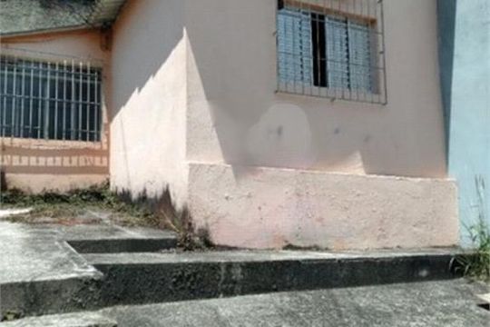 Casa à venda com 2 quartos, 250m² em Jardim do Estádio, Santo André