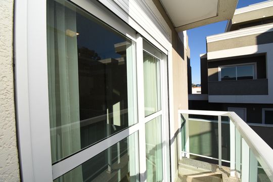 Varanda da Suíte de casa de condomínio à venda com 3 quartos, 148m² em Cajuru, Curitiba