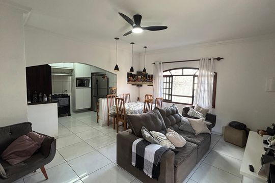 Casa à venda com 2 quartos, 119m² em Vila Guiomar, Santo André