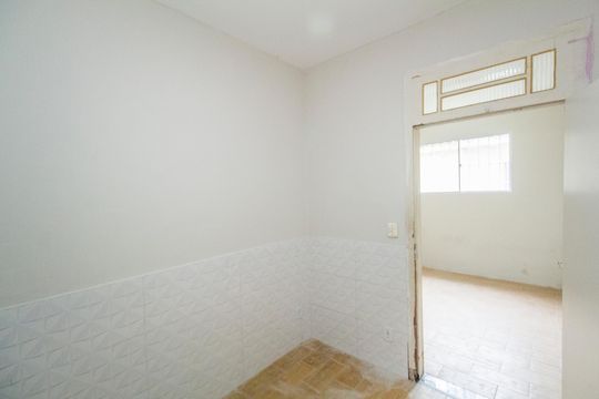 Quarto 2 de casa à venda com 3 quartos, 150m² em Realengo, Rio de Janeiro