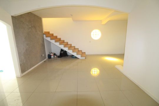 Sala de casa para alugar com 5 quartos, 210m² em Monte Castelo, São José dos Campos