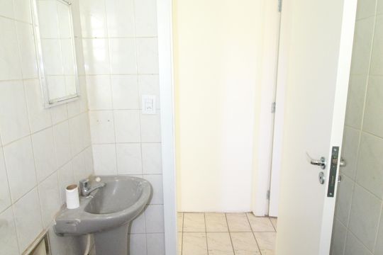 Banheiro de casa para alugar com 1 quarto, 50m² em Monte Castelo, São José dos Campos