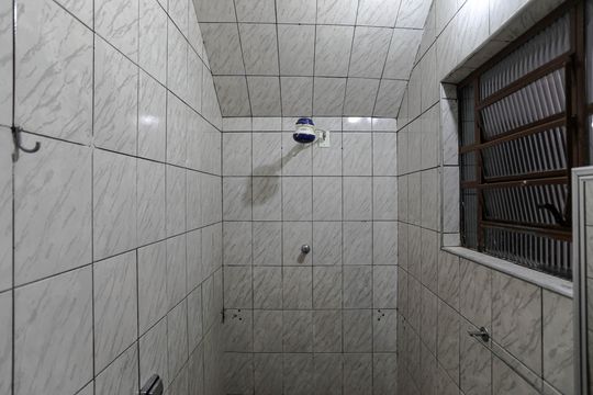 Banheiro - Quarto 3 - Suíte de casa para alugar com 10 quartos, 470m² em Vila Jundiai, Mogi das Cruzes