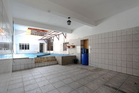 Garagem de casa para alugar com 10 quartos, 470m² em Vila Jundiai, Mogi das Cruzes