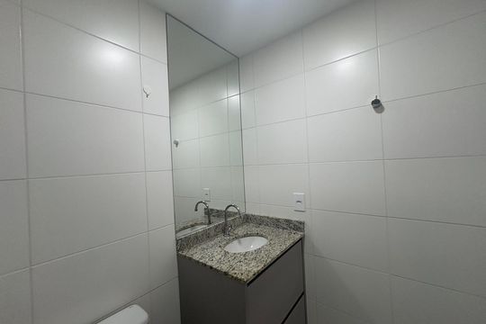 Banheiro de kitnet/studio para alugar com 1 quarto, 25m² em Vila Clementino, São Paulo