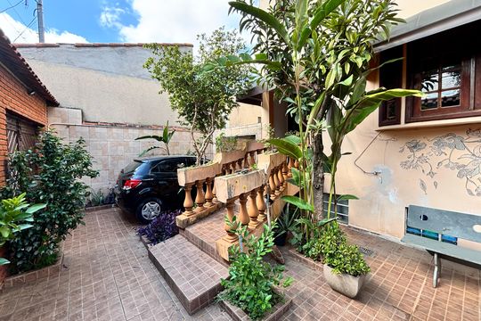 Garagem de casa à venda com 4 quartos, 380m² em Vila Guilhermina, São Paulo