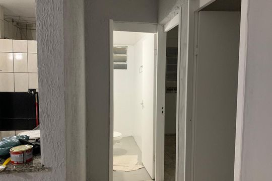 Corredor de apartamento à venda com 2 quartos, 49m² em Vila Heliopolis, São Paulo