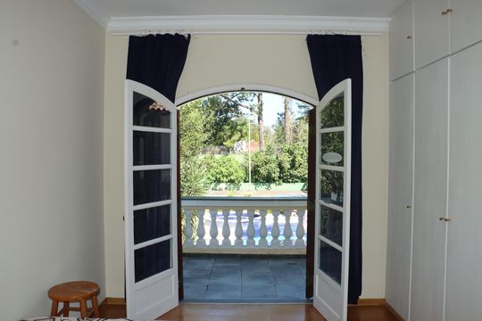 Área comum de casa de condomínio para alugar com 7 quartos, 591m² em Chácaras Eliana, Cotia