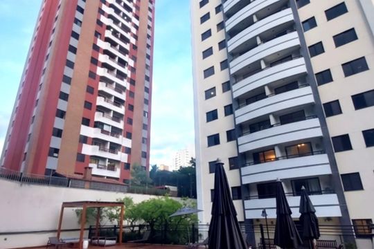 Fachada de apartamento à venda com 3 quartos, 70m² em Vila Andrade, São Paulo