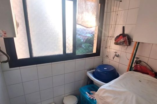 Área de serviço de apartamento à venda com 3 quartos, 70m² em Vila Andrade, São Paulo