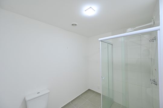 Banheiro Social de apartamento à venda com 1 quarto, 29m² em Mirandópolis, São Paulo