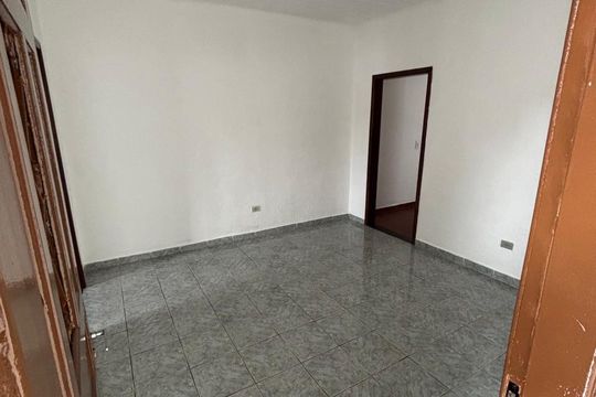 Sala de casa à venda com 2 quartos, 80m² em Parque Santa Madalena, São Paulo