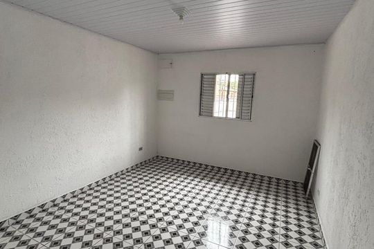 Quarto de casa à venda com 2 quartos, 80m² em Parque Santa Madalena, São Paulo