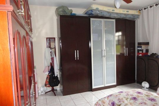 Quarto de casa à venda com 3 quartos, 5000m² em Alvarenga, São Bernardo do Campo